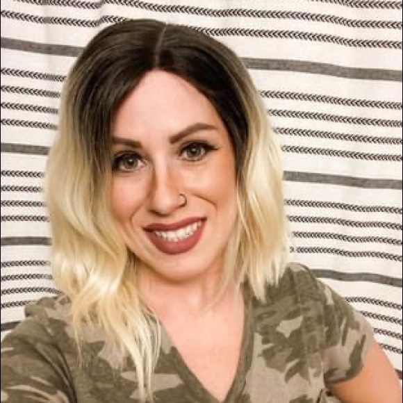 Wig - Picture 2 of 4